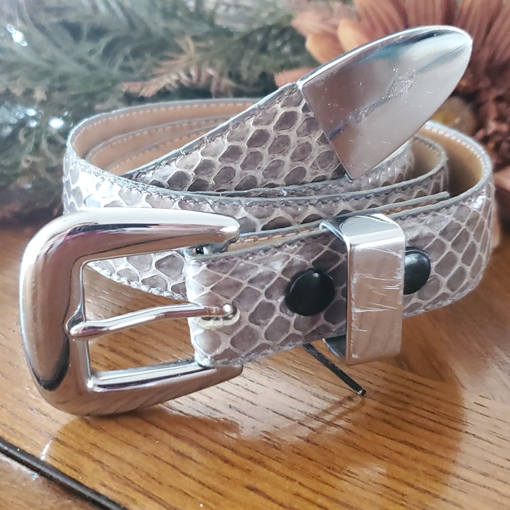 Phyton belt